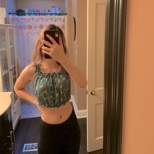 L.A. Hearts <3 Green Floral Crop Top 🌿